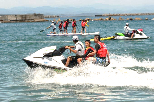 子どもたちに、安全に海を楽しんでもらう体験型イベント 「ハーバーフリーデーin横浜」開催！